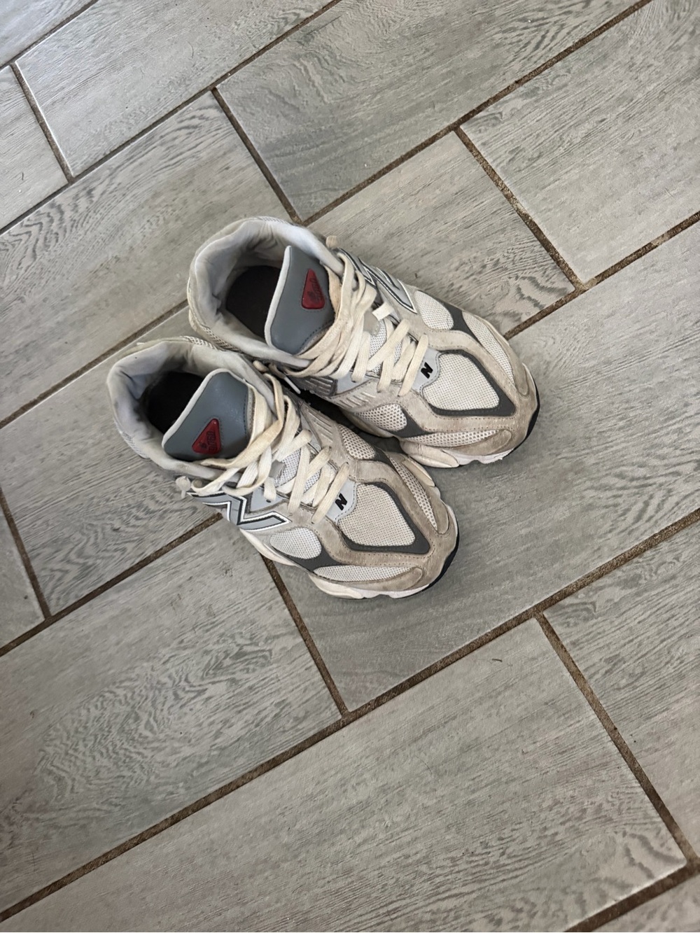 New Balance White Gray Mesh Athletic Sneakers with Subtle Red Detail